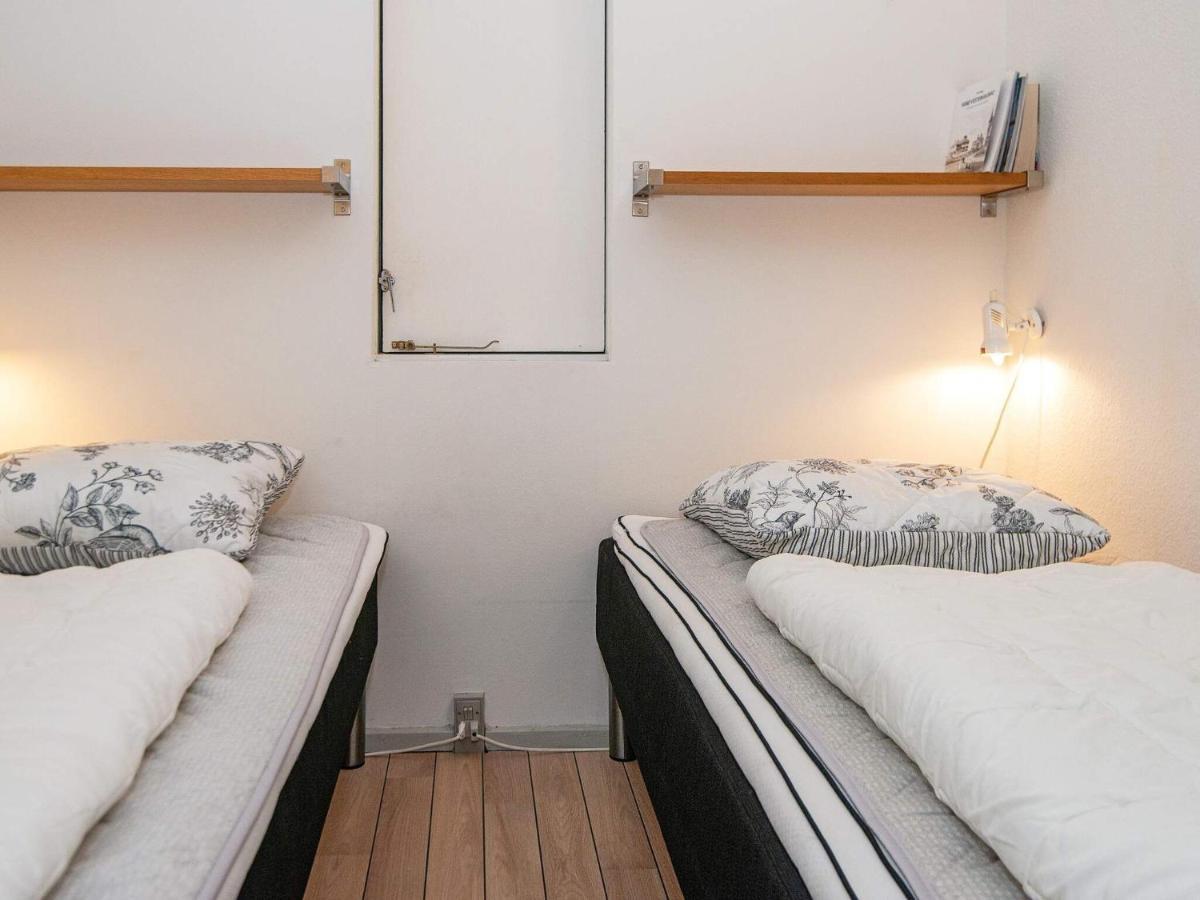 6 Person Holiday Home On A Holiday Park In Фанё Экстерьер фото